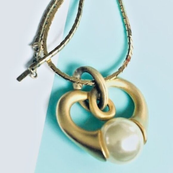Vintage Monet Open Heart Pendant Necklace Gold Tone 28" Chain Faux Pearl - Picture 1 of 7